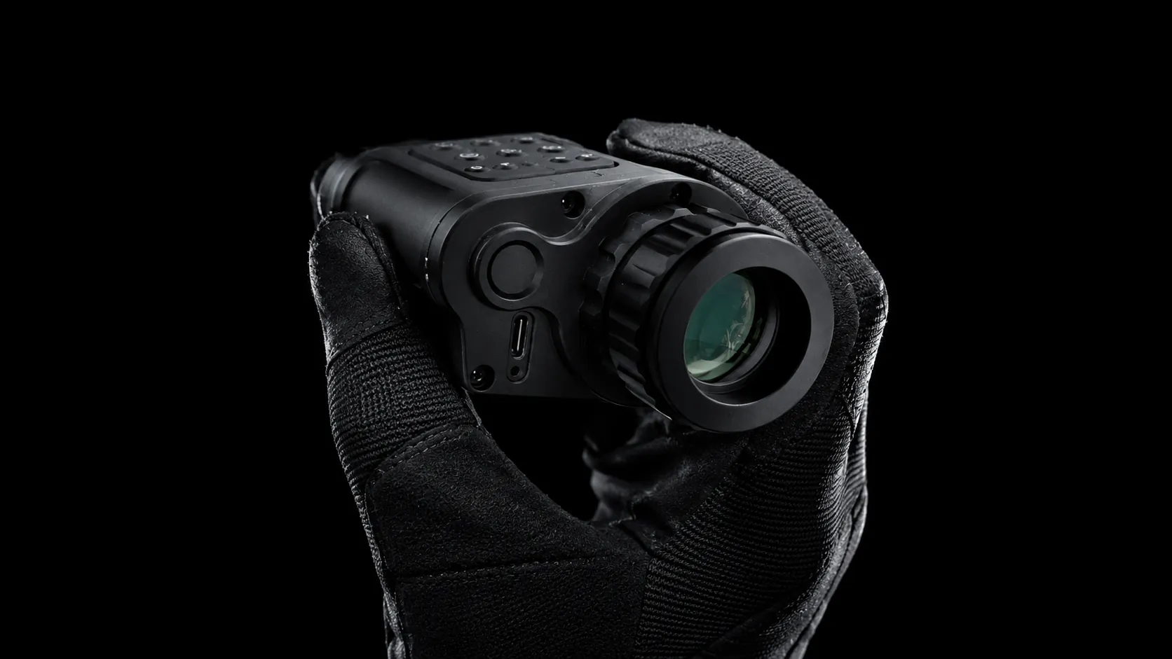 PREDATOR thermal in handheld configuration